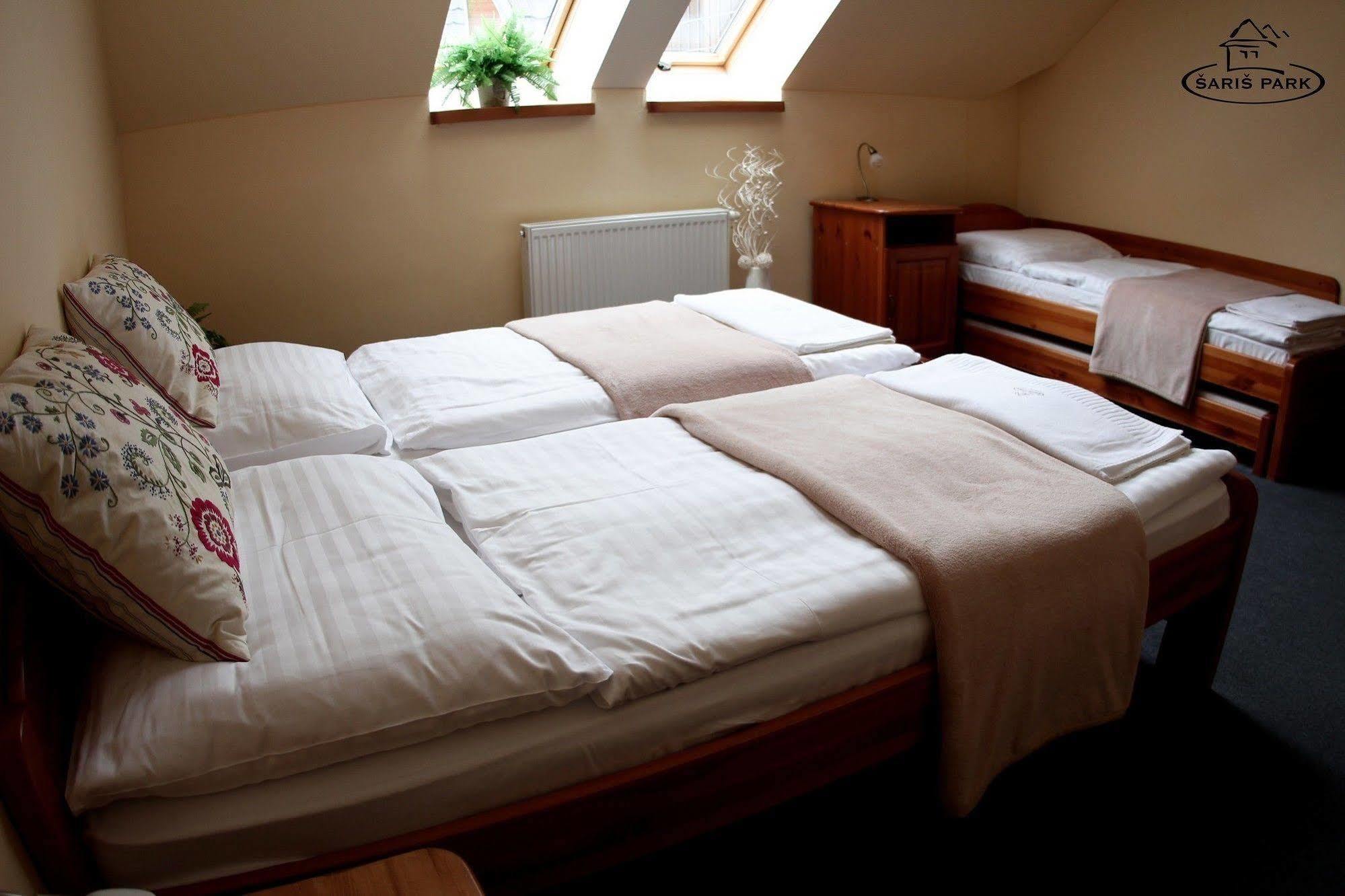 Wellness Pension & Salas Saris Park Prešov Extérieur photo